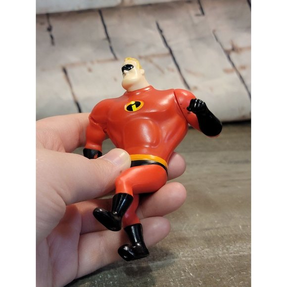 2018 Mr Incredible Mcdonald's Disney Pixar toy figure - Picture 2 of 6